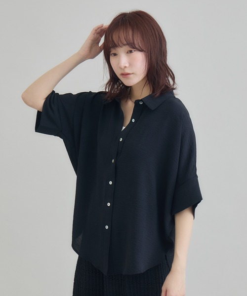 RU.TI.LE(ルチル)の「【RU.TI.LE】< 冷感・速乾・UVケア>ウェーブジョーゼットドルマンシャツ(シャツ/ブラウス・レディース・ブラック/ベージュ/カーキ/ホワイト・MEDIUM)」の12枚目の写真