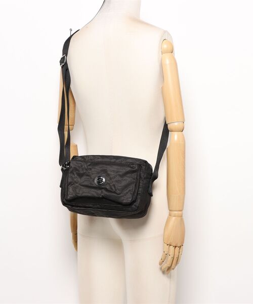 kipling(キプリング)の「【kipling】キプリング Elevated Jacquard ABANU M ショルダーバッグ(ショルダーバッグ・レディース・ブラック・FREE)」の5枚目の写真