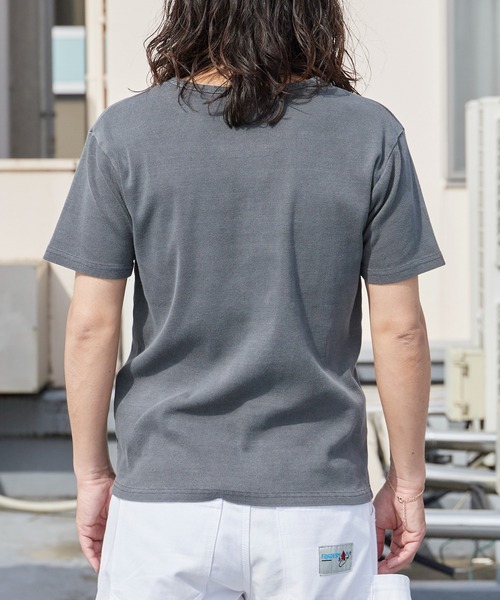 ROOPTOKYO(ループトウキョウ)の「ピグメント加工テレコジャストフィットVネックTシャツ 半袖秋 秋服 2026年秋冬(Tシャツ/カットソー・メンズ・ブラック/カーキ・S/M/L)」の7枚目の写真