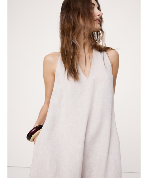 Banana Republic(バナナリパブリック)の「リネン ホルター マキシ ドレス(ワンピース・レディース・ブラック/ナチュラル・L/M/S/XS)」の7枚目の写真