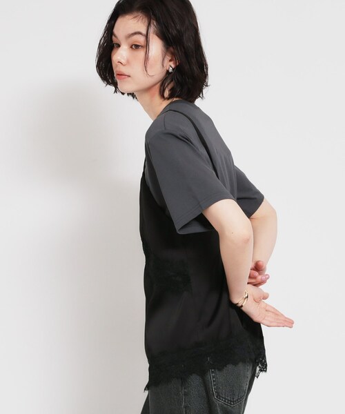THE SHOP TK (ザ ショップ ティーケー )の「華やぐレイヤードスタイル サテンレースキャミソール(タンクトップ・レディース・ブラック/ベージュ・12/13)」の15枚目の写真