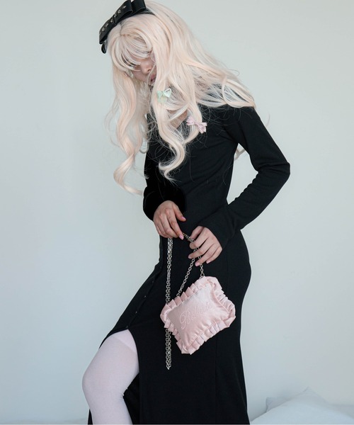 Carmelo(カーメロ)の「Pillow Mini Satin Bag / ピローミニチェーンバッグ(ショルダーバッグ・レディース・ピンク/ライトグレー/ホワイト・FREE)」の15枚目の写真