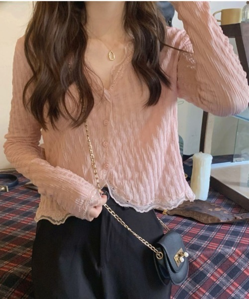 Lips(リップス)の「コンパクトなショート丈で華奢見え叶う♪大人フェミニンなニットカーディガン(カーディガン/ボレロ・レディース・ピンク/アイボリー・FREE)」の17枚目の写真
