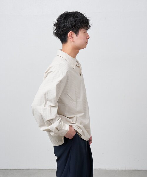 Kastane(カスタネ)の「【ユニセックス/一部店舗限定】BM スキッパーシャツ2(シャツ/ブラウス・メンズ・アイボリー/ブラウン/ベージュ・FREE)」の18枚目の写真