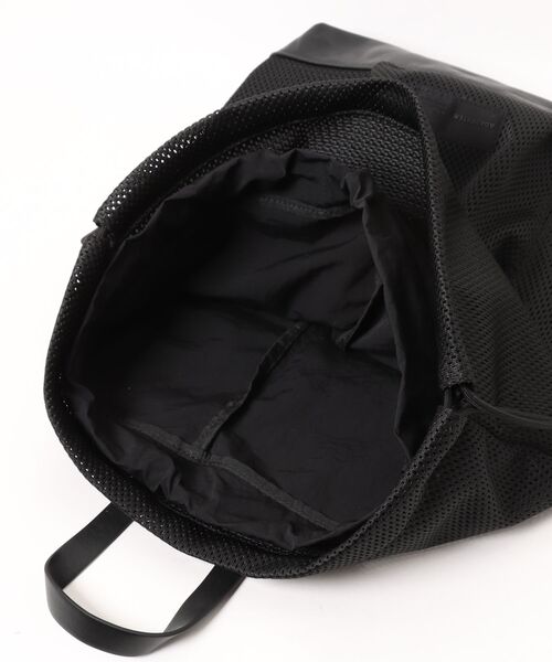 ADAM PATEK（アダムパテック）の「【RES】【ADAM PATEK】Leather trimmed mesh drawstring bag（バックパック/リュック・メンズ・ブラック・FREE）」の11枚目の写真