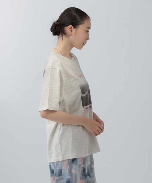 LEPSIM(レプシィム)の「アソートフォトプリントT 680390(Tシャツ/カットソー・レディース・オフホワイト/イエロー/ライトグレー/ブラック・FREE)」の16枚目の写真