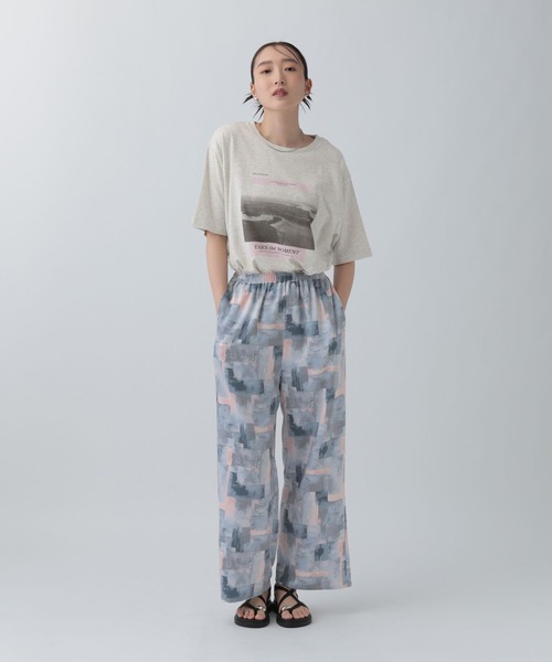 LEPSIM(レプシィム)の「アソートフォトプリントT 680390(Tシャツ/カットソー・レディース・オフホワイト/イエロー/ライトグレー/ブラック・FREE)」の18枚目の写真
