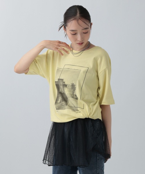 LEPSIM(レプシィム)の「アソートフォトプリントT 680390(Tシャツ/カットソー・レディース・オフホワイト/イエロー/ライトグレー/ブラック・FREE)」の21枚目の写真
