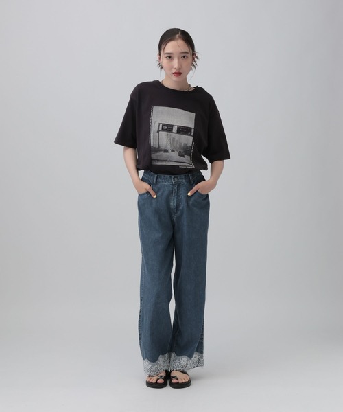 LEPSIM(レプシィム)の「アソートフォトプリントT 680390(Tシャツ/カットソー・レディース・オフホワイト/イエロー/ライトグレー/ブラック・FREE)」の10枚目の写真