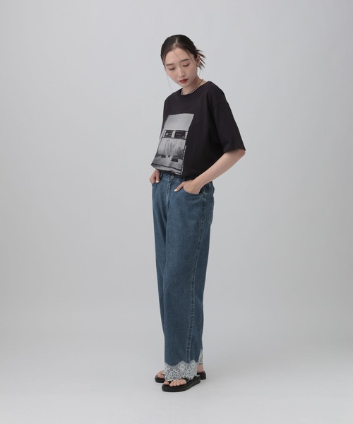 LEPSIM(レプシィム)の「アソートフォトプリントT 680390(Tシャツ/カットソー・レディース・オフホワイト/イエロー/ライトグレー/ブラック・FREE)」の11枚目の写真