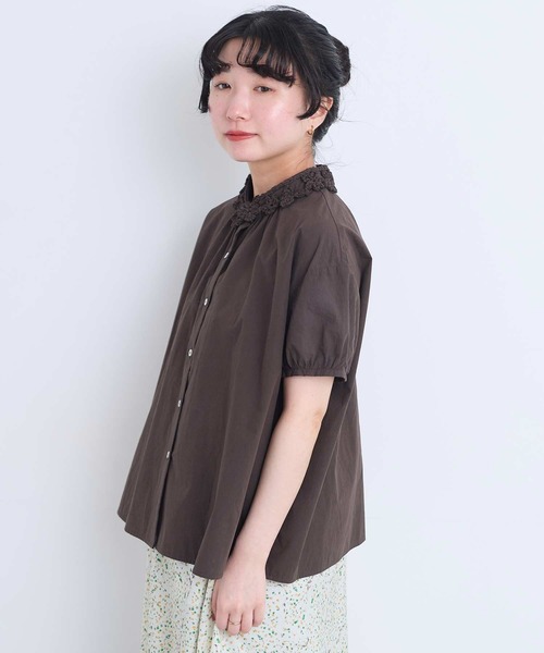 l'atelier du savon(アトリエドサボン)の「さき編みお花 衿のついたブラウス(シャツ/ブラウス・レディース・ブルー/ダークブラウン/ホワイト/グリーン・FREE)」の13枚目の写真