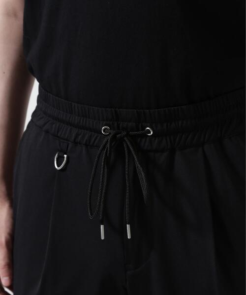 piuoro（ピウオッロ）の「PIUORO（ピウオロ） NYLON TRICOT TUCK JOGGER PANTS / ナイロントリコット タック ジョガーパンツ（その他パンツ・メンズ・グレー系その他3/ブラック/チャコールグレー・5/2/4/3）」の8枚目の写真