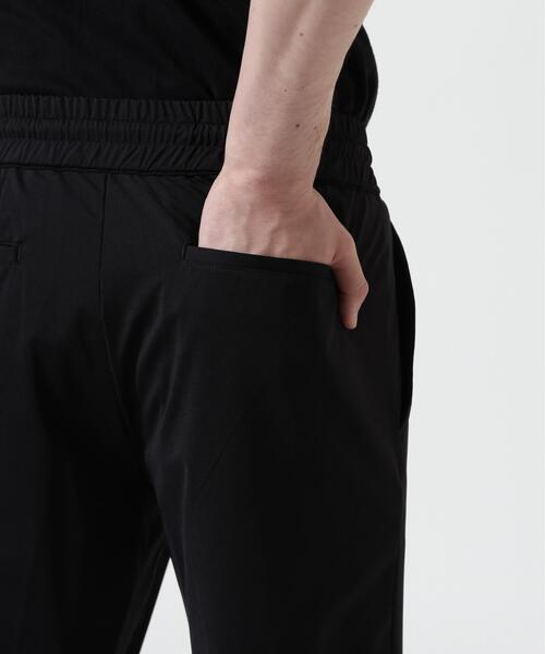piuoro（ピウオッロ）の「PIUORO（ピウオロ） NYLON TRICOT TUCK JOGGER PANTS / ナイロントリコット タック ジョガーパンツ（その他パンツ・メンズ・グレー系その他3/ブラック/チャコールグレー・5/2/4/3）」の12枚目の写真