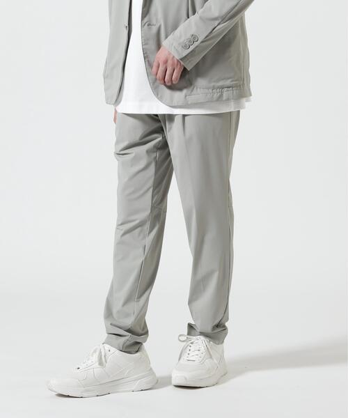 piuoro（ピウオッロ）の「PIUORO（ピウオロ） NYLON TRICOT TUCK JOGGER PANTS / ナイロントリコット タック ジョガーパンツ（その他パンツ・メンズ・グレー系その他3/ブラック/チャコールグレー・5/2/4/3）」の17枚目の写真