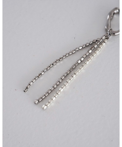 anuke(アンヌーク)の「Beads Fringe Pierce(ピアス(両耳用)・レディース・シルバー・FREE)」の5枚目の写真