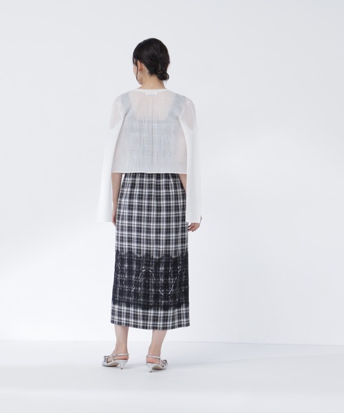 NATURAL BEAUTY BASIC（ナチュラルビューティーベーシック）の「チェックフリルショルダーワンピース（ワンピース・レディース・ブラック系その他2/ブラウン系その他・MEDIUM/P/S）」の6枚目の写真