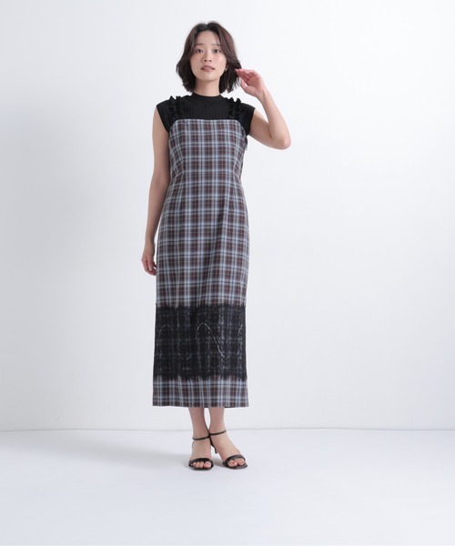 NATURAL BEAUTY BASIC（ナチュラルビューティーベーシック）の「チェックフリルショルダーワンピース（ワンピース・レディース・ブラック系その他2/ブラウン系その他・MEDIUM/P/S）」の10枚目の写真
