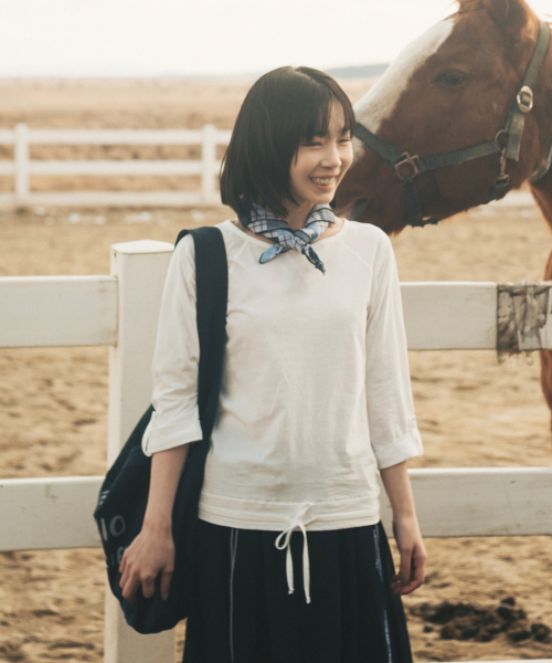 OHESHIO（オヘシオ）の「VINTAGE COTTON LOGO MAIL BAG, NAVY（メッセンジャーバッグ・レディース・その他・FREE）」の2枚目の写真