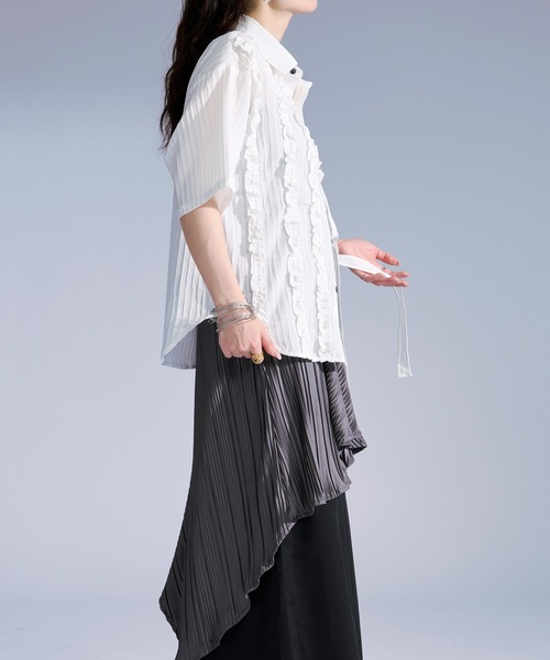 Ellno Loset(エルノロゼット)の「ヨウリュウフリルコードシャツ(シャツ/ブラウス・メンズ・ブルー/ブラック/オフホワイト・SMALL/LARGE/MEDIUM)」の12枚目の写真