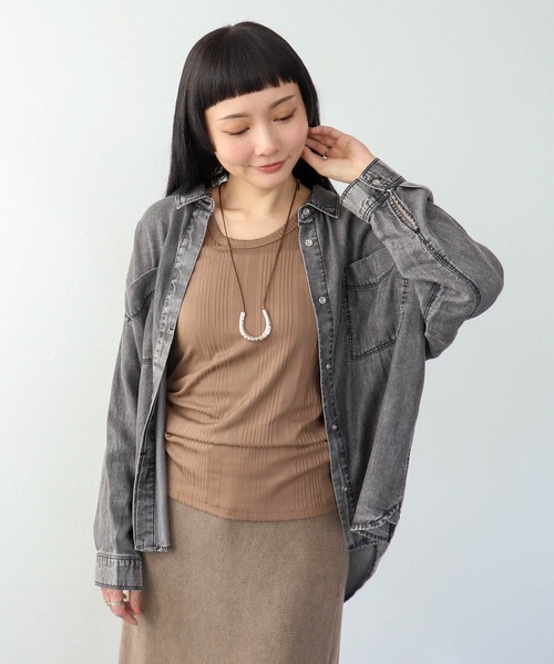 Three Four Time(スリーフォータイム)の「パウダーシルクデニムラウンドブラウス(シャツ/ブラウス・レディース・ブルー/ブラック/オフホワイト・FREE)」の11枚目の写真