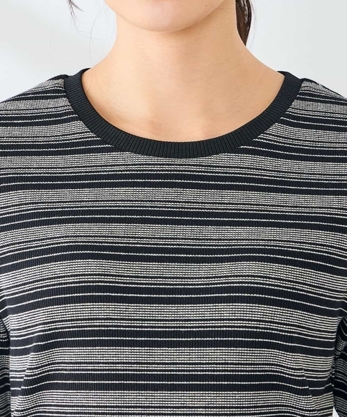 a.v.v(アーヴェヴェ)の「マルチボーダートップス(Tシャツ/カットソー・レディース・ホワイト/ブラウン/ブラック・40/38)」の8枚目の写真