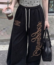 ストリートグラフィックカーブワイドスウェットパンツ