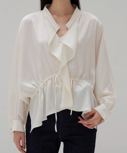 DRESSLAVE(ドレスレイブ)の「toromi sway V neeck pullover(トロミスウェイVネックプルオーバー)(シャツ/ブラウス・レディース・ホワイト/グリーン・38)」の1枚目の写真
