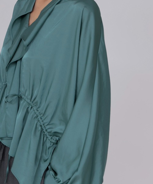 DRESSLAVE(ドレスレイブ)の「toromi sway V neeck pullover(トロミスウェイVネックプルオーバー)(シャツ/ブラウス・レディース・ホワイト/グリーン・38)」の10枚目の写真