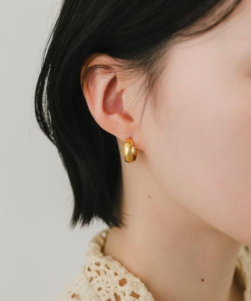 SMELLY(スメリー)の「ステンレスフープピアス(ピアス(両耳用)・レディース・ゴールド/シルバー・-)」の1枚目の写真