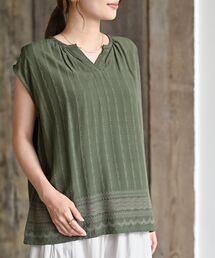 レーヨン刺繍スキッパーブラウス