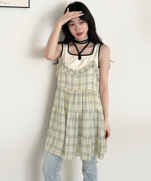 DAY CLOSET(デイ クローゼット)の「【ミニ丈/丈感の調節可】チェック柄キャミソールワンピース チュニック レディース(キャミソール・レディース・イエロー/ブルー・FREE)」の12枚目の写真
