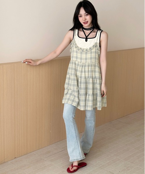 DAY CLOSET(デイ クローゼット)の「【ミニ丈/丈感の調節可】チェック柄キャミソールワンピース チュニック レディース(キャミソール・レディース・イエロー/ブルー・FREE)」の13枚目の写真