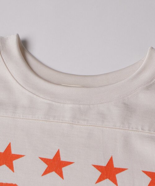 WHO'S WHO gallery(フーズフーギャラリー)の「【FromVintage】ナンバリングフットボールTEE(Tシャツ/カットソー・メンズ・オフホワイト/グリーン・FREE)」の11枚目の写真