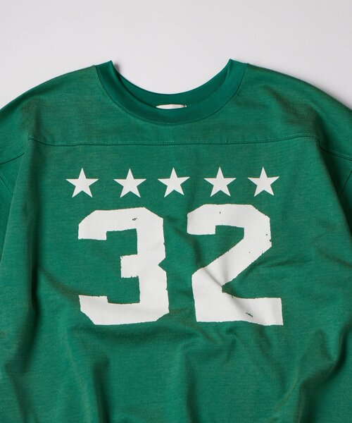 WHO'S WHO gallery(フーズフーギャラリー)の「【FromVintage】ナンバリングフットボールTEE(Tシャツ/カットソー・メンズ・オフホワイト/グリーン・FREE)」の5枚目の写真