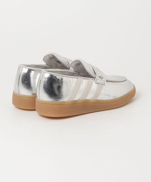 adidas（アディダス）の「ハンドボール スペツィアル ローファー / HANDBALL SPEZIAL LOAFER / アディダスオリジナルス adidas Originals（ローファー・レディース・シルバー・26.5cm/22.0cm/27.5cm/27.0cm/24.5cm/24.0cm/23.5cm/23.0cm/22.5cm/29.0cm/28.5cm/28.0cm/26.0cm/25.5cm/25.0cm）」の9枚目の写真