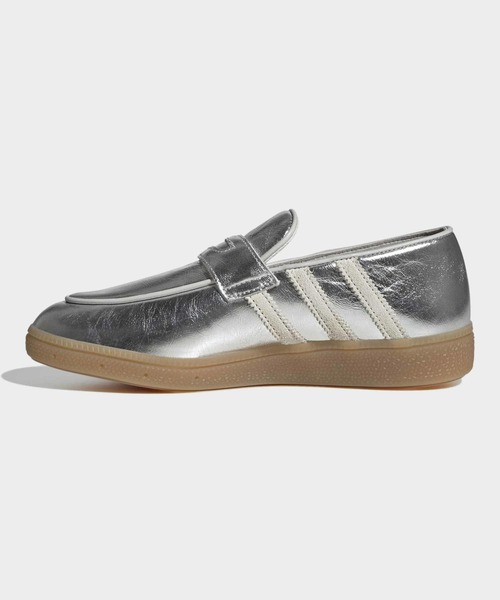 adidas（アディダス）の「ハンドボール スペツィアル ローファー / HANDBALL SPEZIAL LOAFER / アディダスオリジナルス adidas Originals（ローファー・レディース・シルバー・26.5cm/22.0cm/27.5cm/27.0cm/24.5cm/24.0cm/23.5cm/23.0cm/22.5cm/29.0cm/28.5cm/28.0cm/26.0cm/25.5cm/25.0cm）」の6枚目の写真