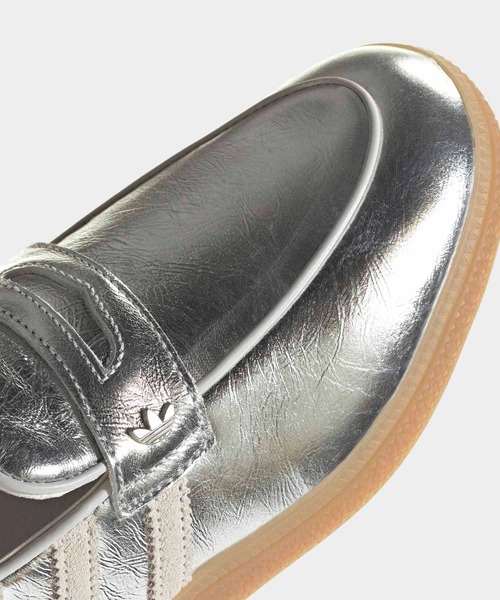 adidas（アディダス）の「ハンドボール スペツィアル ローファー / HANDBALL SPEZIAL LOAFER / アディダスオリジナルス adidas Originals（ローファー・レディース・シルバー・26.5cm/22.0cm/27.5cm/27.0cm/24.5cm/24.0cm/23.5cm/23.0cm/22.5cm/29.0cm/28.5cm/28.0cm/26.0cm/25.5cm/25.0cm）」の7枚目の写真