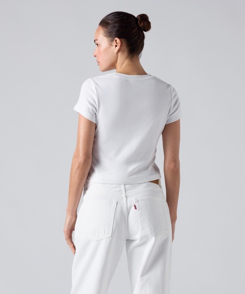 Levi's(リーバイス)の「Levi's/リーバイス グラフィック エッセンシャル ベビーTシャツ(Tシャツ/カットソー・レディース・ホワイト・M/S/XS)」の3枚目の写真