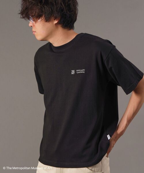 FFEIN(フェイン)の「【FFEIN(フェイン)】The Met線画デザインロゴTシャツ / メトロポリタン美術館 半袖 クルーネック プリント ワンポイント(Tシャツ/カットソー・メンズ・ネイビー/ブラック/ホワイト・LARGE/MEDIUM/SMALL)」の11枚目の写真