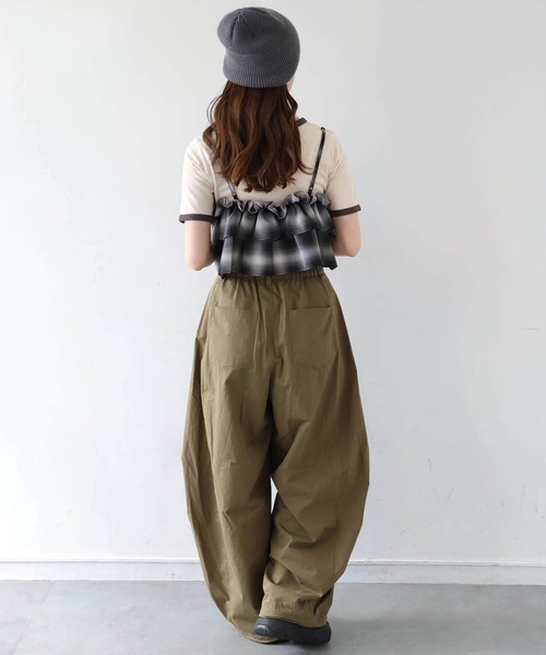 tiptop(ティップトップ)の「シアーチェックフリルビスチェ(キャミソール・レディース・ベージュ/ブラック/ブラウン・FREE)」の20枚目の写真