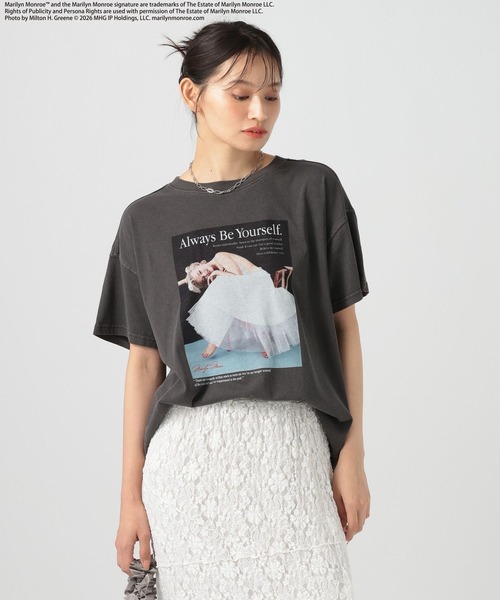 BAYFLOW（ベイフロー）の「【マリリン・モンロー】フォトプリントTシャツ（Tシャツ/カットソー・レディース・チャコール/オフホワイト・FREE）」の12枚目の写真