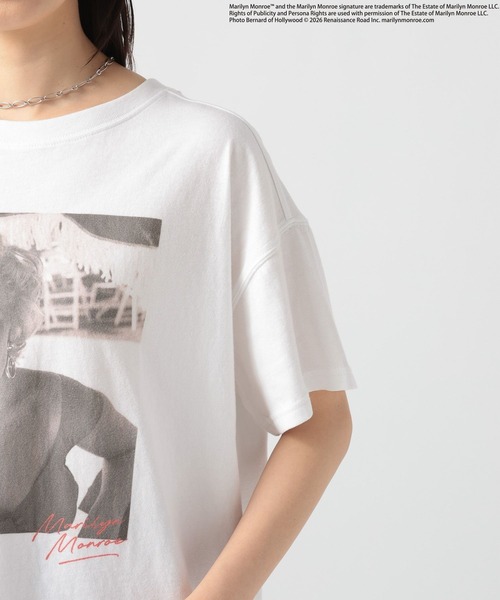 BAYFLOW（ベイフロー）の「【マリリン・モンロー】フォトプリントTシャツ（Tシャツ/カットソー・レディース・チャコール/オフホワイト・FREE）」の6枚目の写真