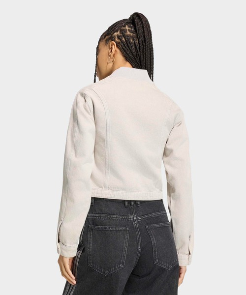 adidas(アディダス)の「adidas/アディダス ORI SST 2.0 TRACKTOP D デニム トラックトップ ショート丈 クロップド丈 トラックジャケット ジャージ ブルゾン ライトアウター サイドライン ダブルジップ レディース 2026年 秋 秋服 冬 冬服(デニムジャケット・レディース・グレー・S/M/L)」の5枚目の写真