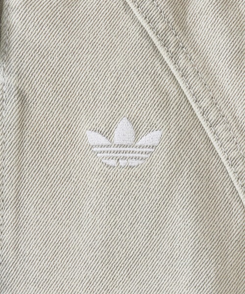 adidas(アディダス)の「adidas/アディダス ORI SST 2.0 TRACKTOP D デニム トラックトップ ショート丈 クロップド丈 トラックジャケット ジャージ ブルゾン ライトアウター サイドライン ダブルジップ レディース 2026年 秋 秋服 冬 冬服(デニムジャケット・レディース・グレー・S/M/L)」の12枚目の写真