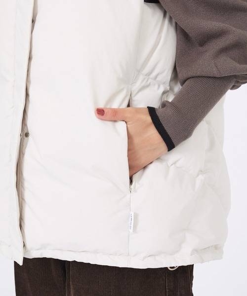 KWD(ケーダブルディー)の「【KWD/ケーダブルディー】スタンドカラーダウンベスト/STAND COLLAR DOWN VEST/ダウン/ベスト(ダウンベスト・レディース・ブラック/アイボリー・フリー)」の20枚目の写真