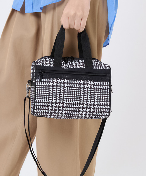 LeSportsac(レスポートサック)の「EVERYDAY SM SATCHEL シティハウンドトゥース(ショルダーバッグ・レディース・ブラック・FREE)」の2枚目の写真