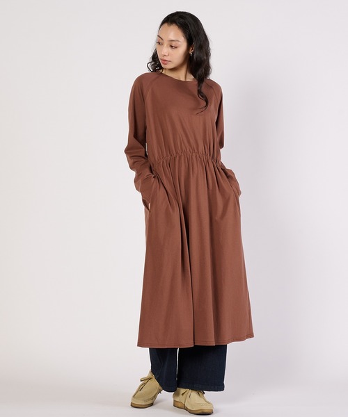 Eddie Bauer(エディーバウアー)の「リラックス ジャージーワンピース(ワンピース・レディース・ダークブラウン/スカイブルー/アイボリー・L/S/XL/M)」の3枚目の写真