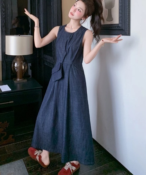 FAVORITO(ファヴォリート)の「ノースリーブワンピース(ワンピース・レディース・ブルー・M/S/L)」の6枚目の写真