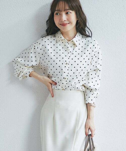 La boutique BonBon(ラブティックボンボン)の「プリントヴィンテージサテンシャツ(シャツ/ブラウス・レディース・ブラウン/オフホワイト・FREE)」の1枚目の写真
