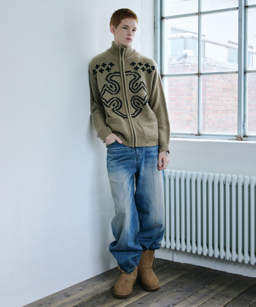 MAISON MINED(メゾンミネド)の「ヴィンテージダメージデニムパンツ ブルー(デニムパンツ・メンズ・その他・MEDIUM/LARGE)」の2枚目の写真